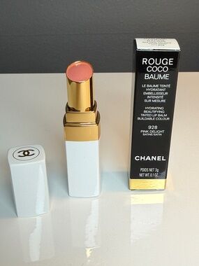 Chanel Rouge Coco Baume Tinted Lip Balm - Pink Delight (928), New